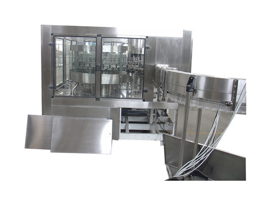 चीन 5000-30000BPH Rinsing भरने कैपिंग मशीन आपूर्तिकर्ता